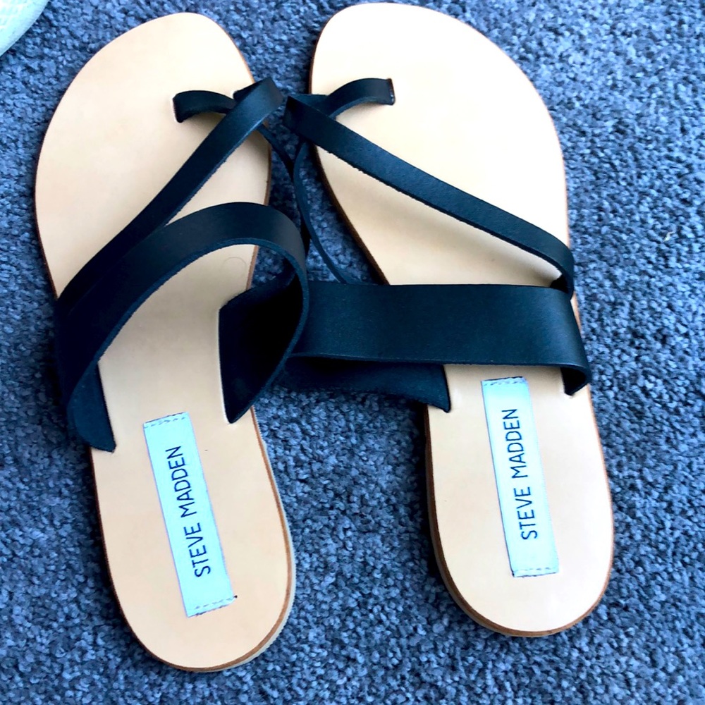 Steve Madden flip flops